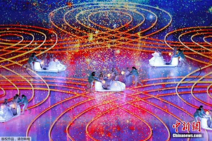 2035年，澳门特马之夜——未来与传统的交融